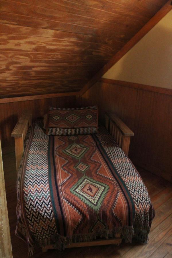 Berry Creek Cabins Bed & Breakfast Isabel Ngoại thất bức ảnh