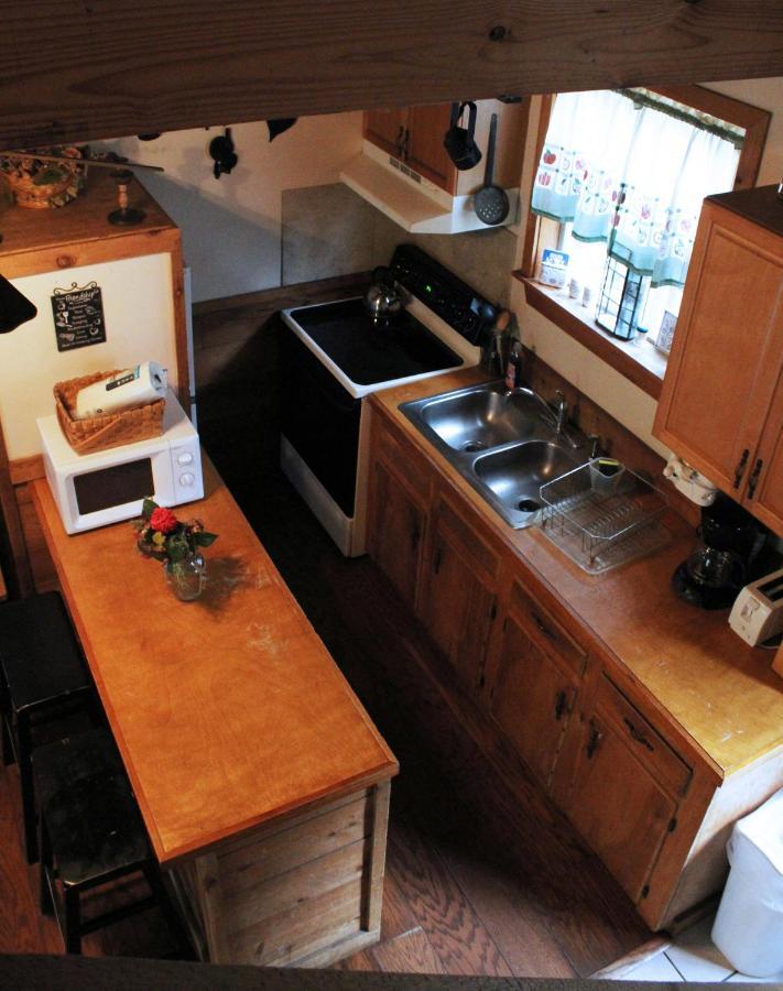 Berry Creek Cabins Bed & Breakfast Isabel Ngoại thất bức ảnh