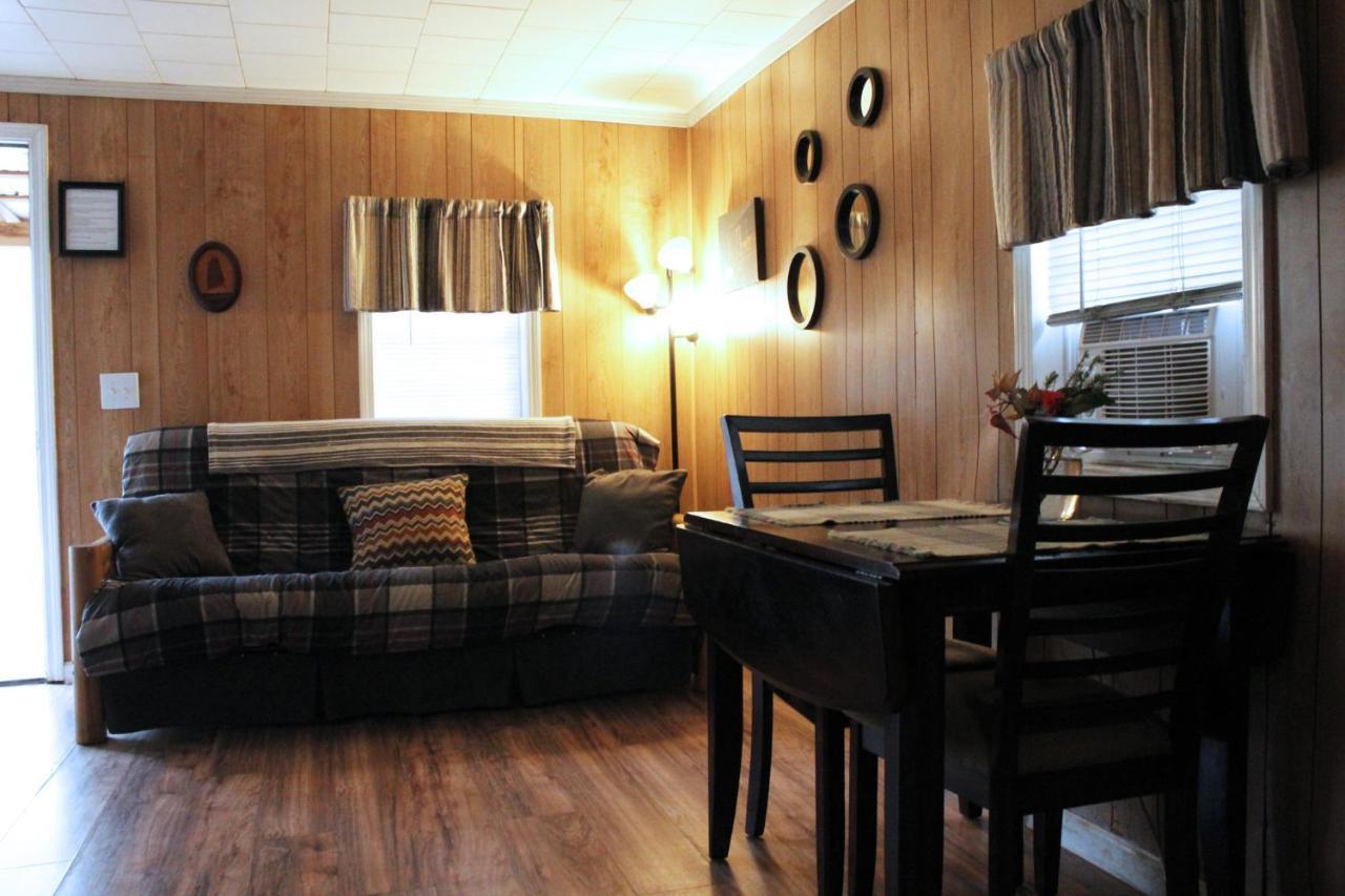 Berry Creek Cabins Bed & Breakfast Isabel Ngoại thất bức ảnh
