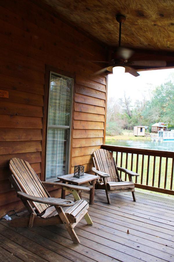 Berry Creek Cabins Bed & Breakfast Isabel Ngoại thất bức ảnh