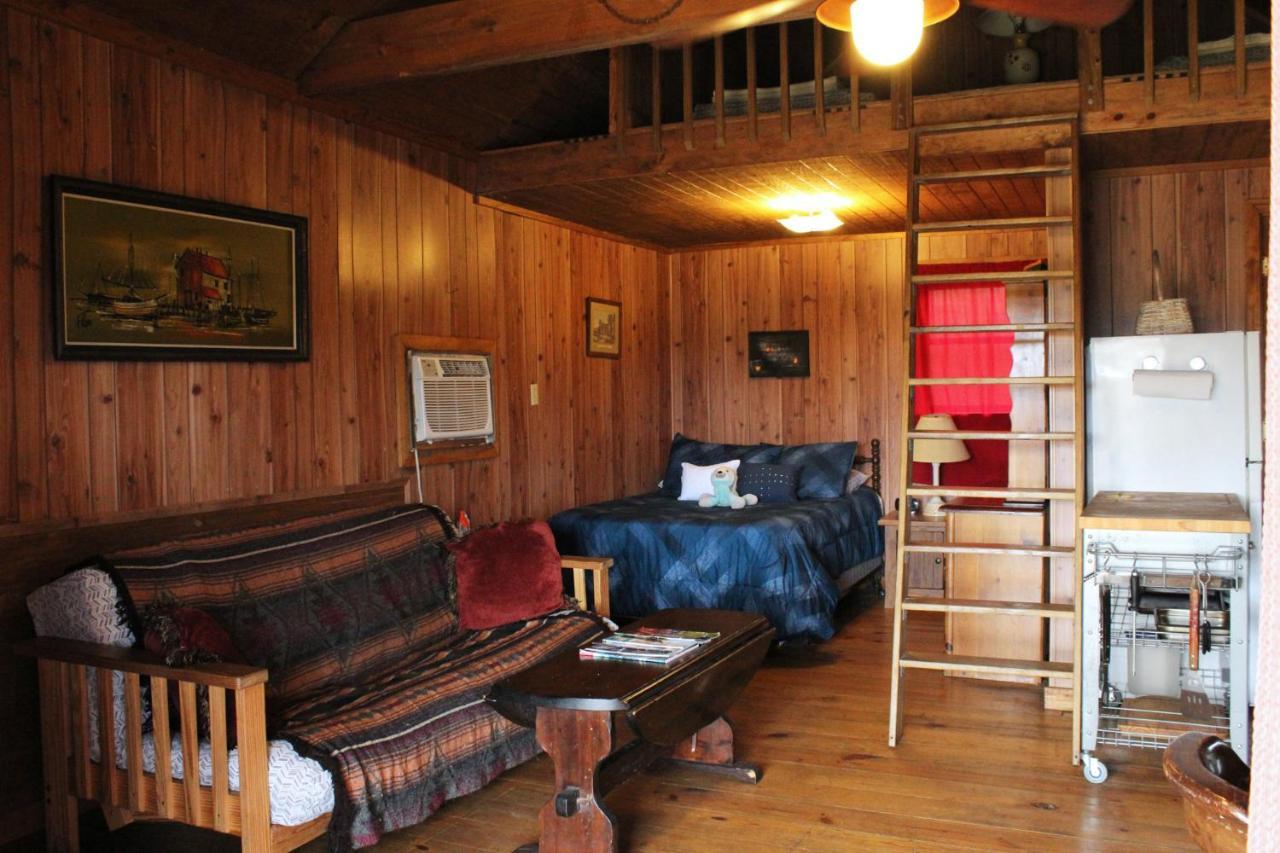 Berry Creek Cabins Bed & Breakfast Isabel Ngoại thất bức ảnh