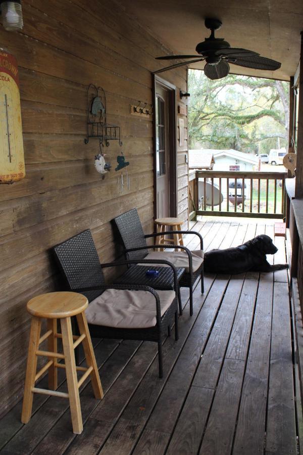 Berry Creek Cabins Bed & Breakfast Isabel Ngoại thất bức ảnh