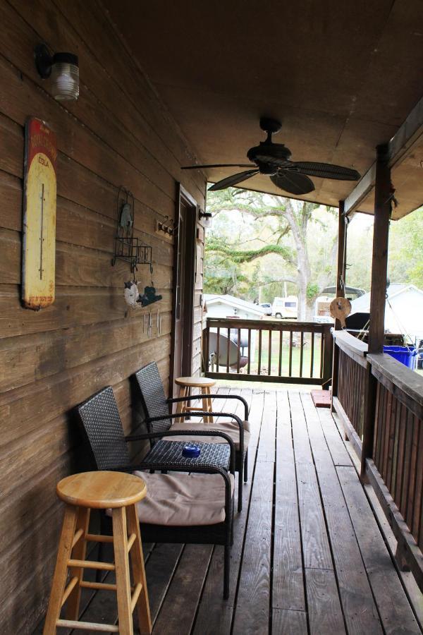 Berry Creek Cabins Bed & Breakfast Isabel Ngoại thất bức ảnh